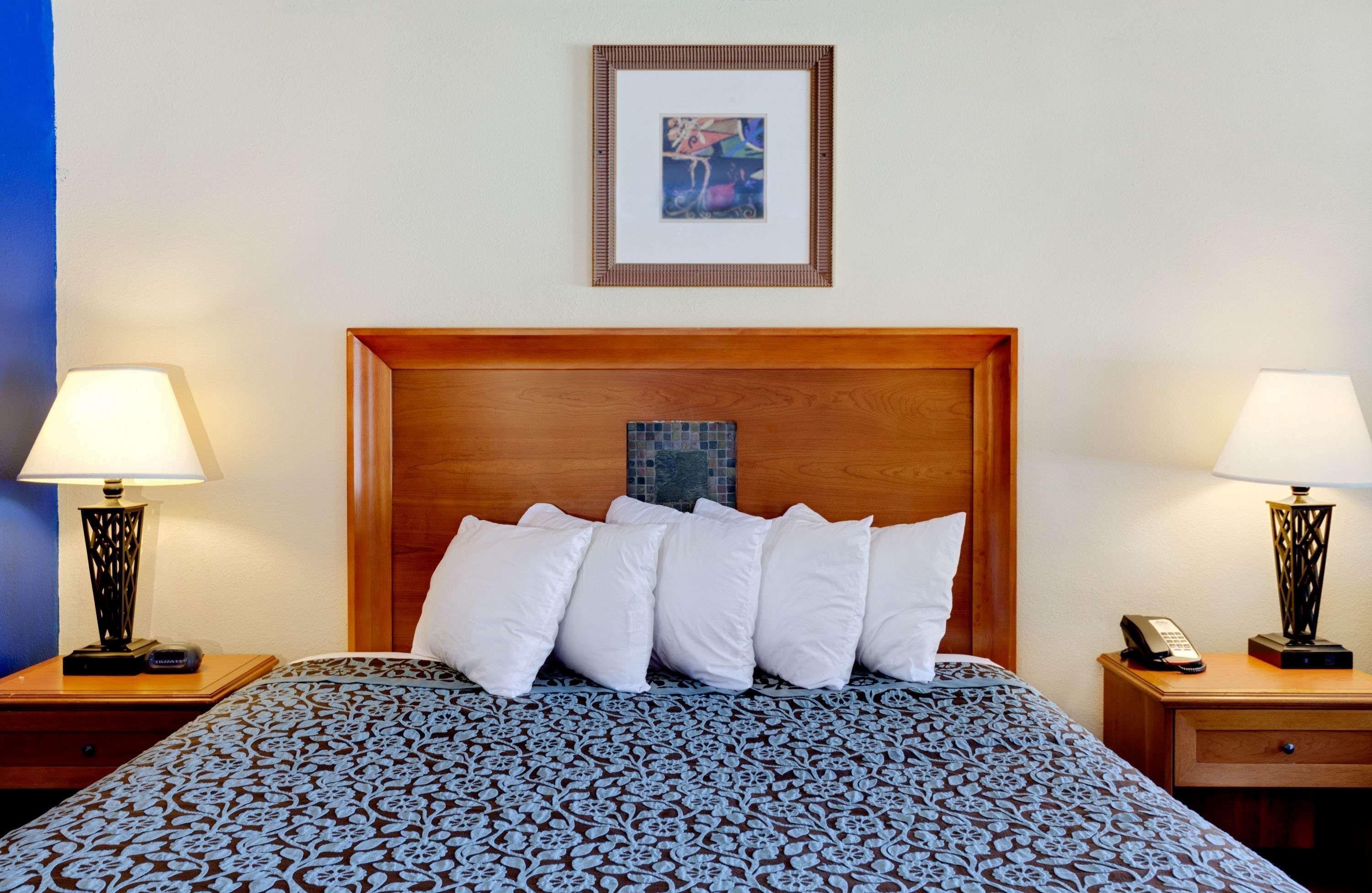 Days Inn By Wyndham Lafayette Near Lafayette Airport מראה חיצוני תמונה